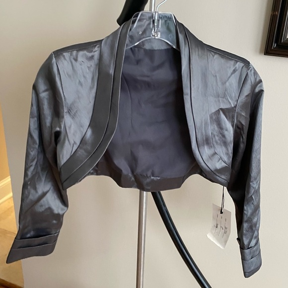 Jovani Cropped Jacket Grey - Picture 2 of 5